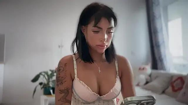 Marakuia054 on StripChat 