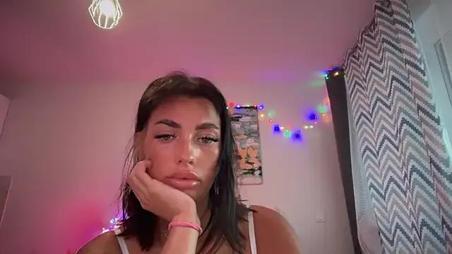 Marakuia054 on StripChat 