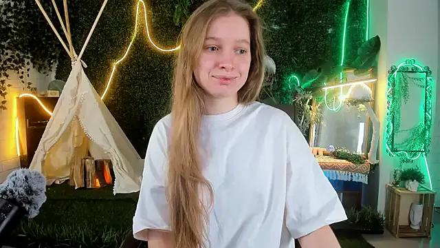 MayaSinabon on StripChat 