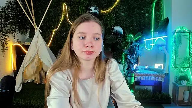 MayaSinabon on StripChat 