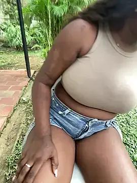 MiiaaCollinss on StripChat 
