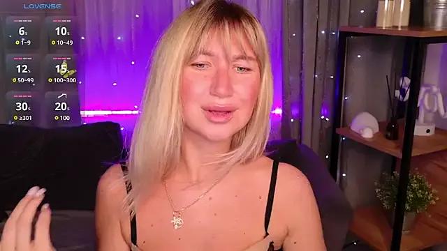 Freechat MilaBott on StripChat