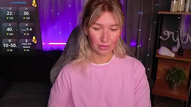 Freechat MilaBott on StripChat