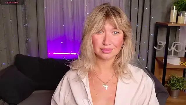 Freechat MilaBott on StripChat