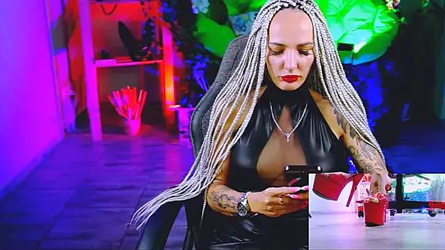 MonicaMaxwel — I'll show you my panties