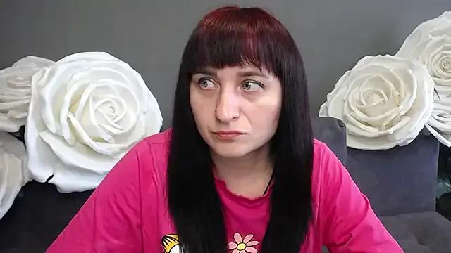 NinaFlawlees — for a beautiful lip shape))
