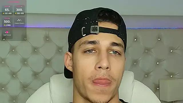 Photos of orionblaze69_ from StripChat is Freechat