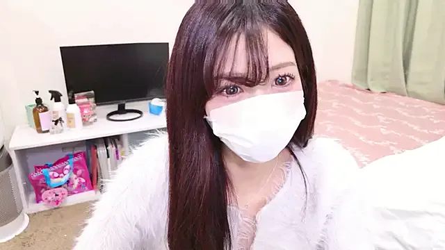 oxo_yuna_oxo on StripChat