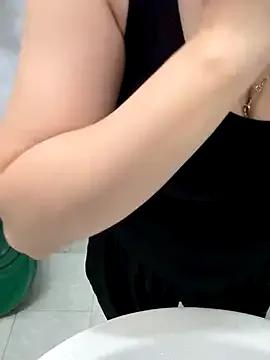 PhuongNhi21 — Freechat on StripChat