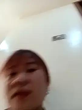 Freechat qinejr37 on StripChat