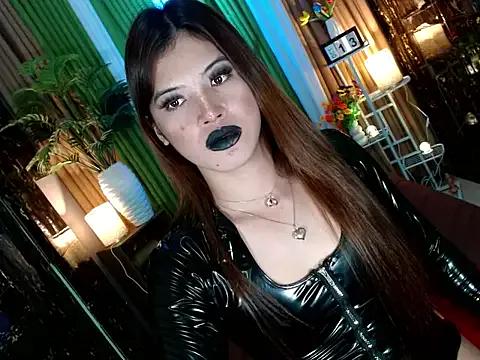 Queen_kendalx19 on StripChat 