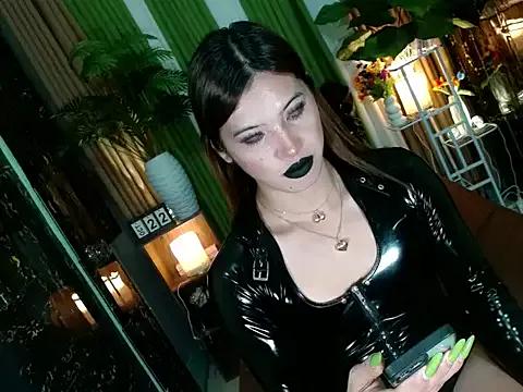 Queen_kendalx19 on StripChat 