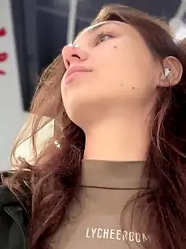 QuitieLia — Show boobs in the fitting room