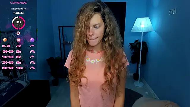 Freechat RayaNenlia on StripChat