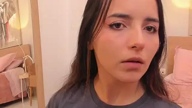Raychell_Black — Hot dancing + Hand Bra