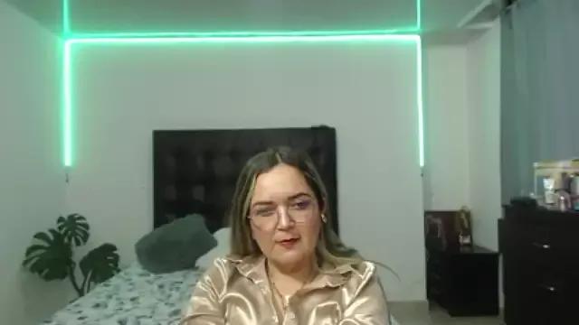 Freechat samy_vsn on StripChat