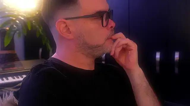 Sanders_White — wank 5 mins
