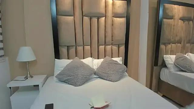 StripChat Sara_funxx  is Freechat  Sara_funxx — make me drool my breasts