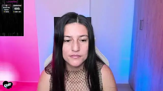 Freechat Saskyaa on StripChat
