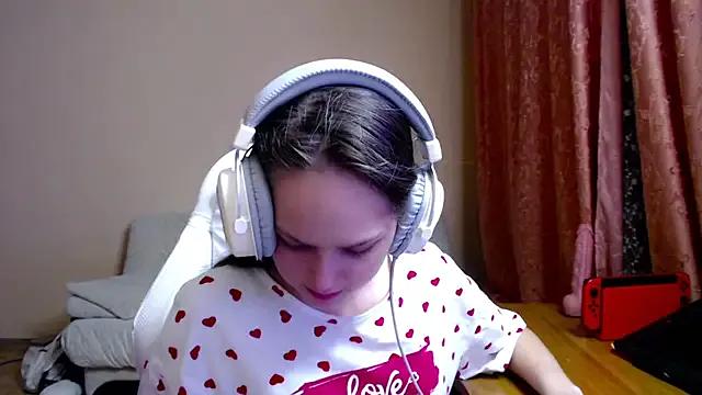 StripChat SharybbFace  is Freechat  SharybbFace — Pull your nipples very hard