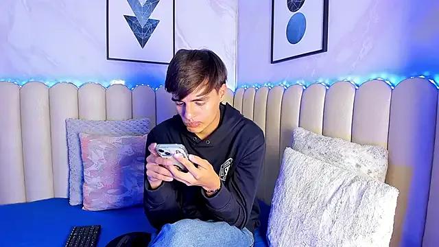 sweet_petter on StripChat 