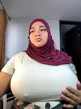sweetmuslim01 — fuck cucumber in the kitchen and milk 