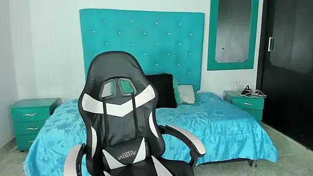 Freechat Tasha_Sant on StripChat
