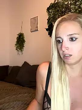thats_lou on StripChat 