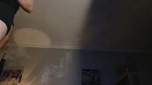 Titilouonlyf69 — Aide  mon copain  Faire monter mon jus