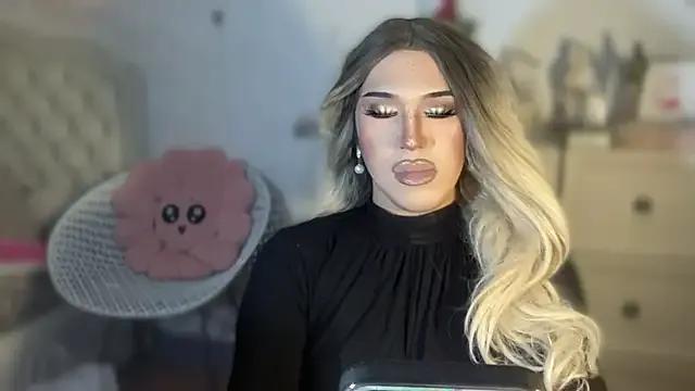 Ts_glamxxxx — EYES ON ME UGHHHHHHHHH
