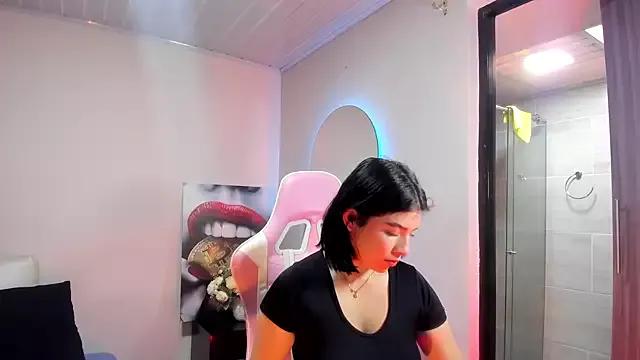 Zamira_Taylor on StripChat 