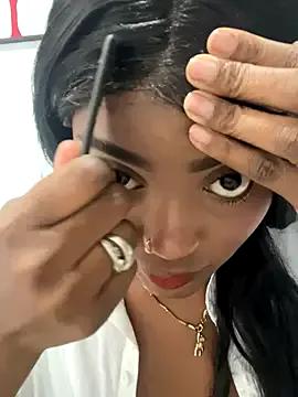 zaracollins01 on StripChat 