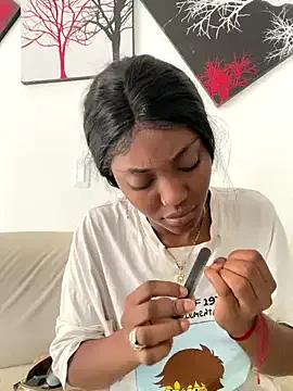 zaracollins01 on StripChat 