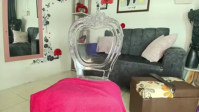 StripChat zully_jones  is Private  zully_jones —  SQUIRT + LUSH X 300SC